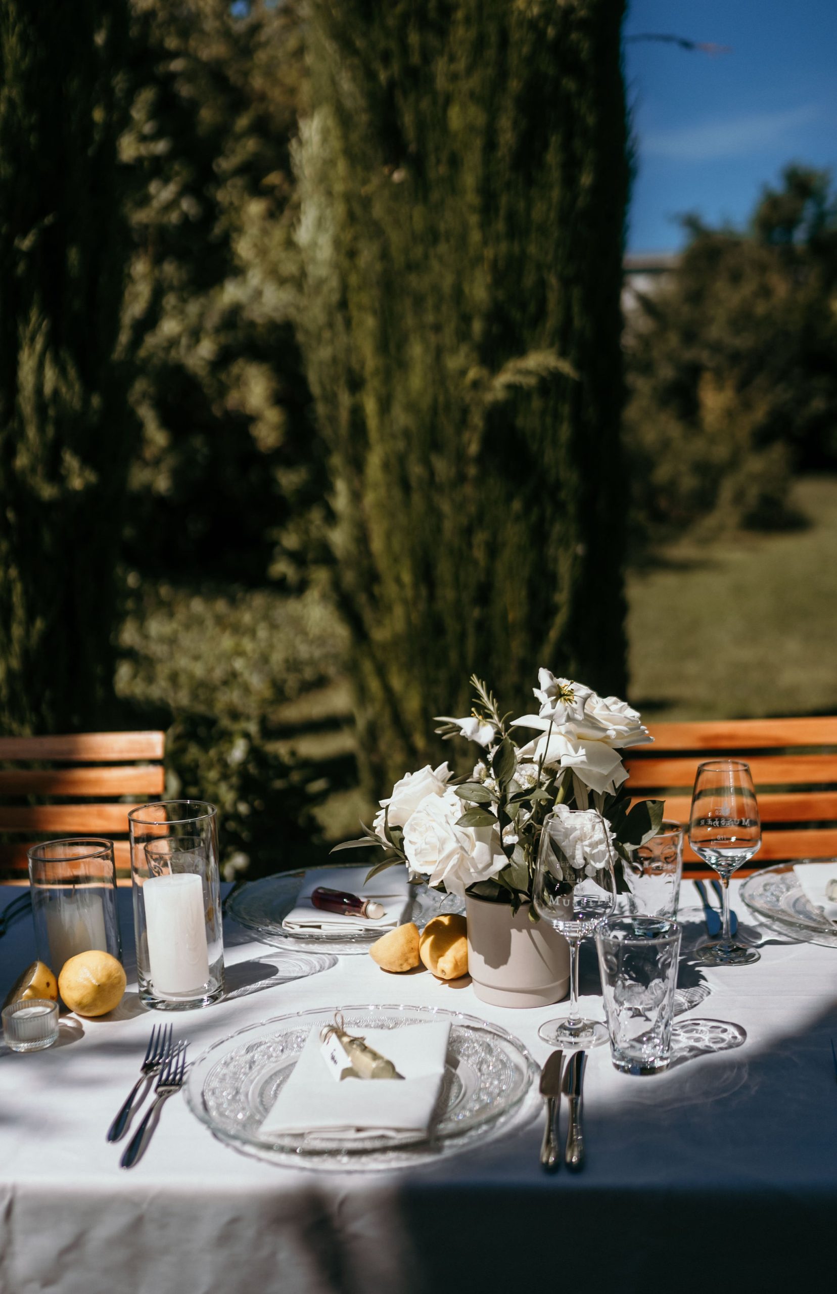 Geliehene Tischdekoration bei einer Hochzeit auf dem Weingut Muster in Bissersheim